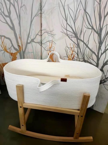 White moses basket
